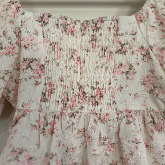 English Factory Feminine Blush Floral Bohemian Puff Sleeve Blouse - Picture 16 of 16